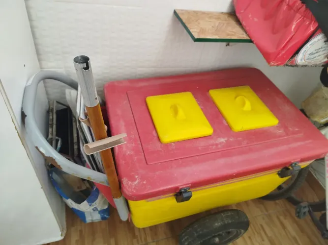 Vendo carrinho de picolé/ açaí 