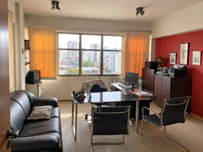 Sala Comercial - No bairro Centro - Condomínio Edifício América