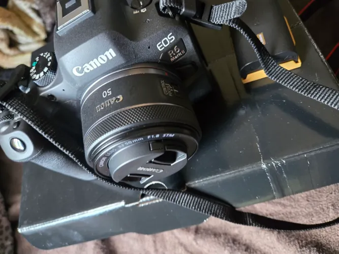 Câmera canon R6 mark II