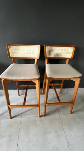 Banco alto com palhinha Ares (Banqueta) - 2 unidades  Da Tok&Stok.