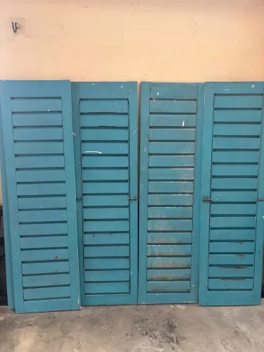 BANDEIRAS DE JANELAS VENEZIANAS