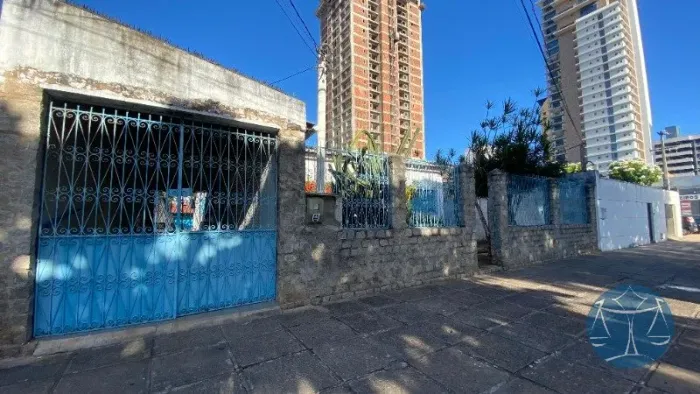 CASA PARA FINS COMERCIAIS