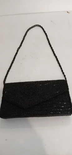Bolsa festa bordada com miçangas
