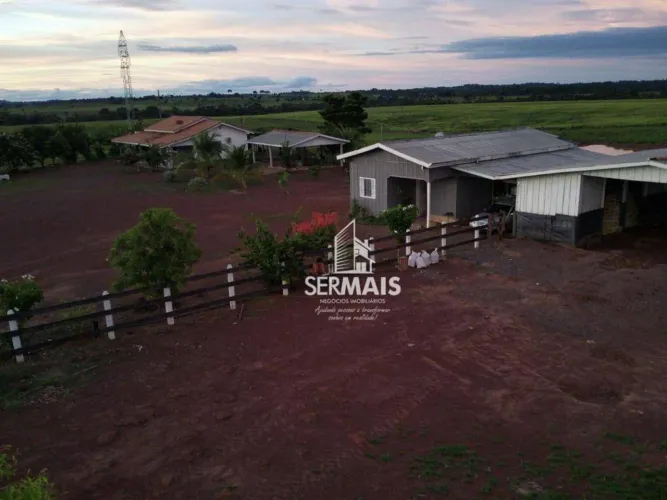 Fazenda à venda em Alvorada do Oeste, região central do Estado.