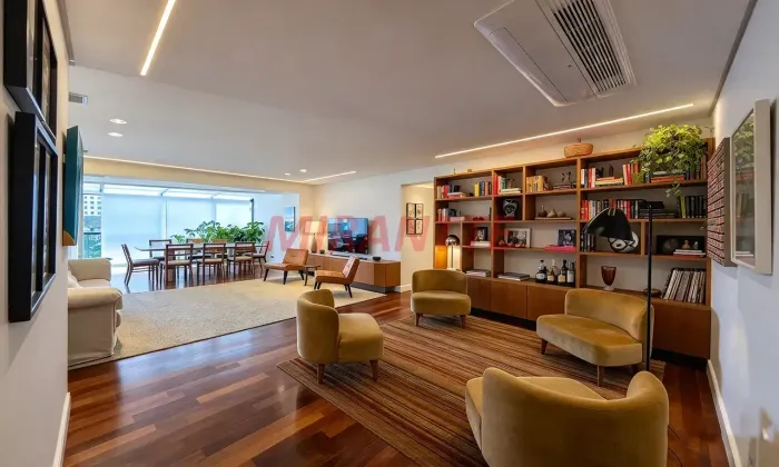 Apartamento à Venda em Santa Teresinha 138 m², 3 Suítes e 3 Vagas