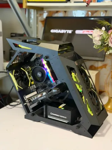 PC Gamer R5 5600GT + GTX 1660 + 16GB - Lindo