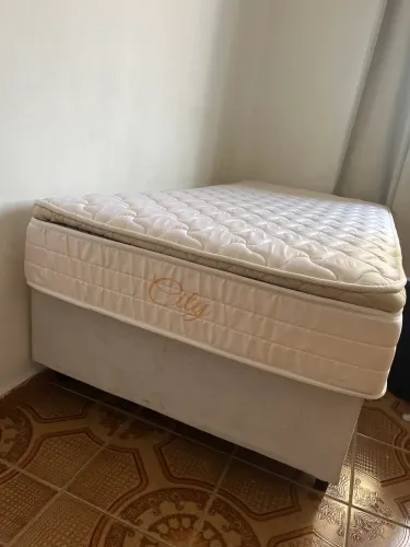 Cama box + colchão de solteiro