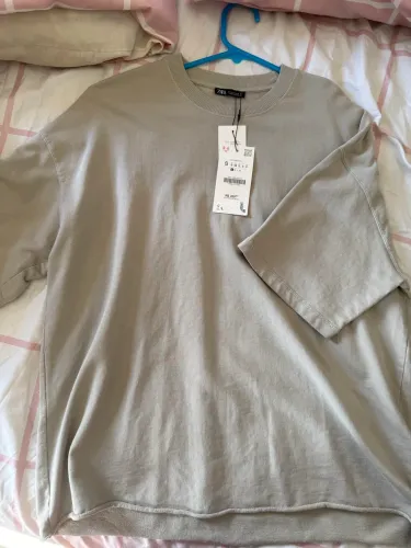 Camisa Zara com etiqueta