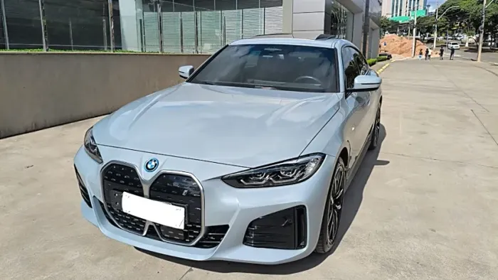 BMW i4 E-drive 35 M Sport (elétrico) 2024