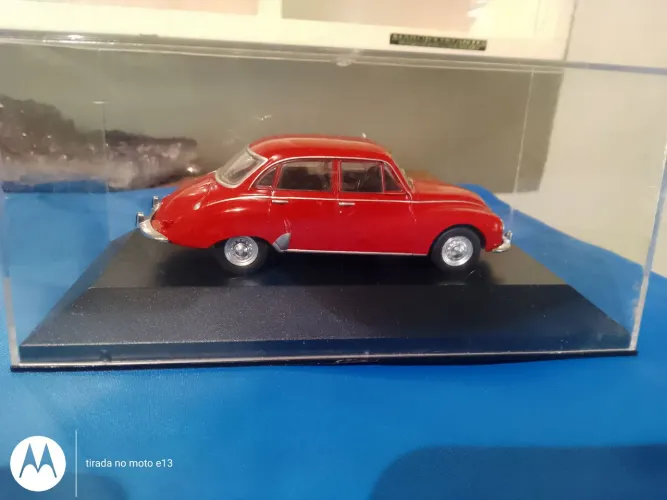 Carrinho miniatura esc.:143.
