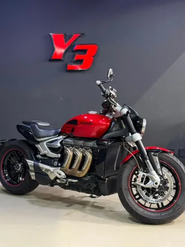 ROCKET III R 2500CC VERMELHA 2020/2021