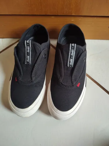 Tênis 34