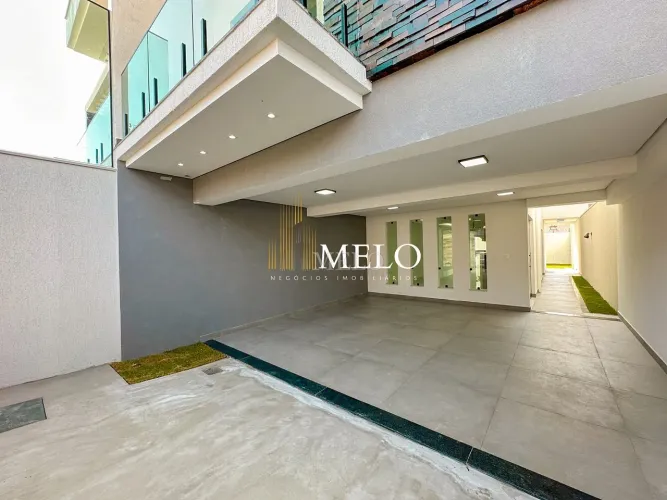 Belíssima Casa a Venda no Planalto por R$1.290.000,00