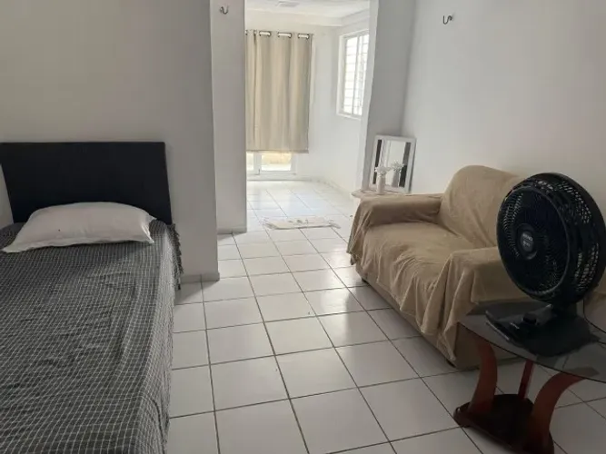 Flat Aconchegante Com Quarto Climatizado na Praia do Meio Para Locação