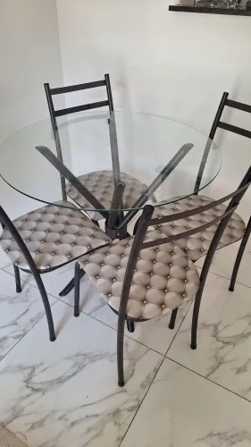 Mesa 4 cadeiras
