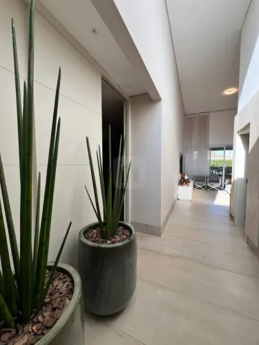 Casa Para Venda Em Condomínio Jardins Roma