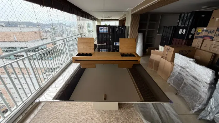 Mesa de Jantar com 10 cadeiras