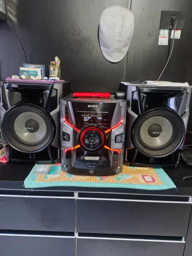 Vendo aparelho de som da Sony em bom estado funcionando perfeitamente