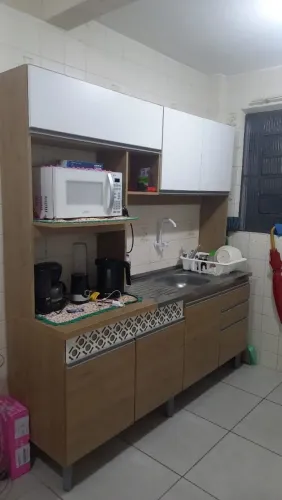 Cozinha compacta com pia de inox
