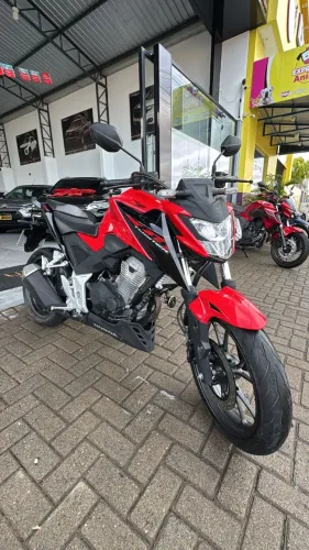 HONDA CB 300 TWISTER