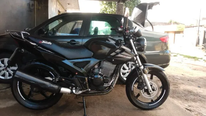 Honda cbx Twister 250 ano 2006 EXTRA!