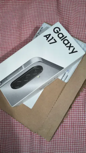 Samsung A17 lacrado.