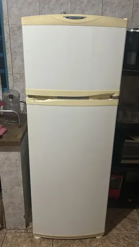 Geladeira branca