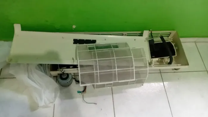 AR CONDICIONADO 18000 SPLIT ELECTROLUX COM PROBLEMA