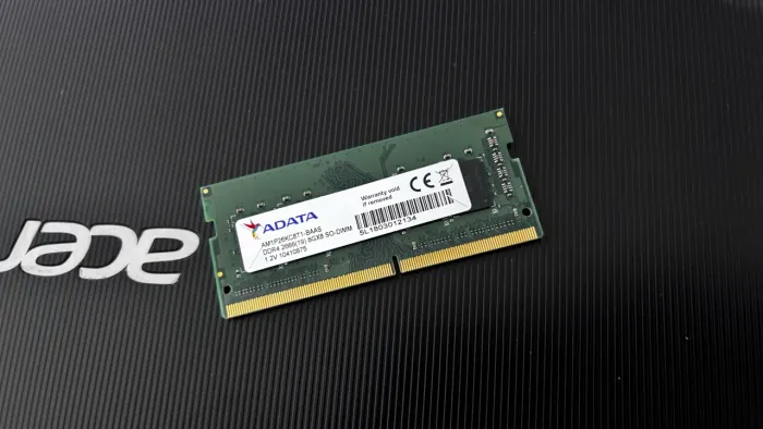 Memoria ram 8gb ddr4 de 2666 Adata - ( super conservada ) testada