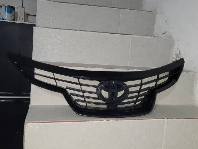 Grade Central Toyota Etios 2018 A 2021 Original (Com Avarias / P/ Recuperar)