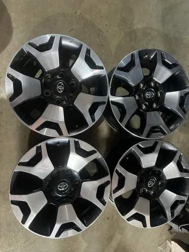 Rodas 18 Hillux, sw4 original Toyota 