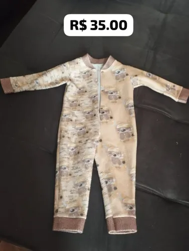 Macacão para bebê semi novo
