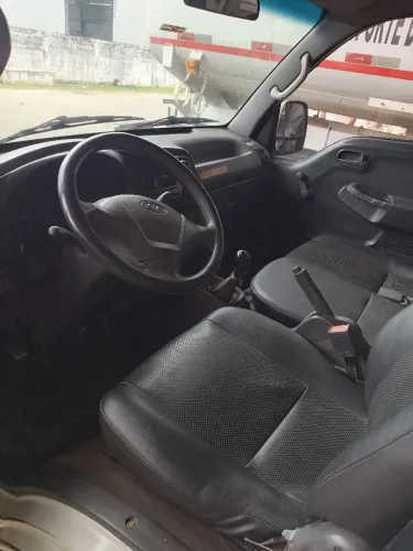 Kia bongo k2500