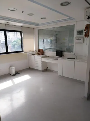 SALA PARA CONSULTÓRIO MÉDICO OU DENTÁRIO EM PRÉDIO SÓ PARA ESTAS ÁREAS AO LADO DO HOSPITAL