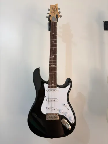 Guitarra PRS Silver Sky SE