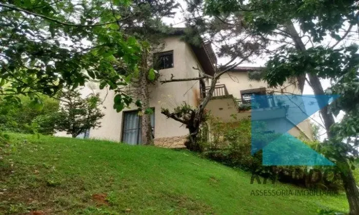Casa de Condomínio em Itapecerica da Serra