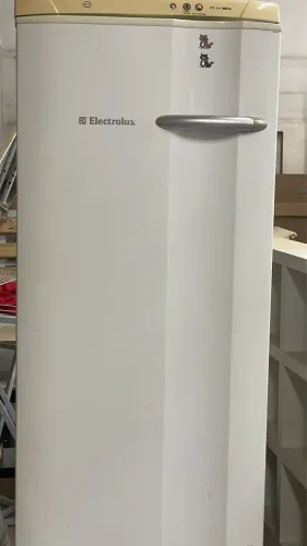 Freezer Vertical Electrolux FE26 ? Valor de Mercado & Anúncio Pronto