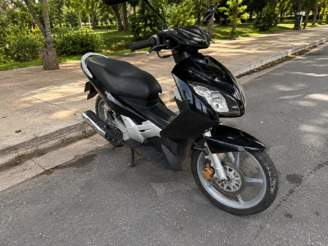 Raridade Yamaha Neo 115 2008 com apenas 18 mil km rodados.