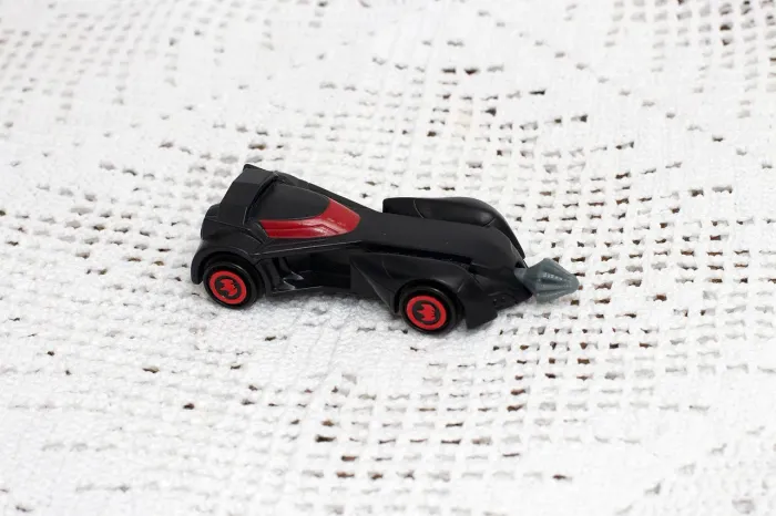 Carrinho Batman Batmóvel Mc Donald's 2015