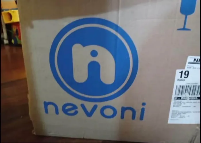 aspirador cirúrgico a vácuo Nevoni modelo 3003PO! Falta apenas o frasco coletor !