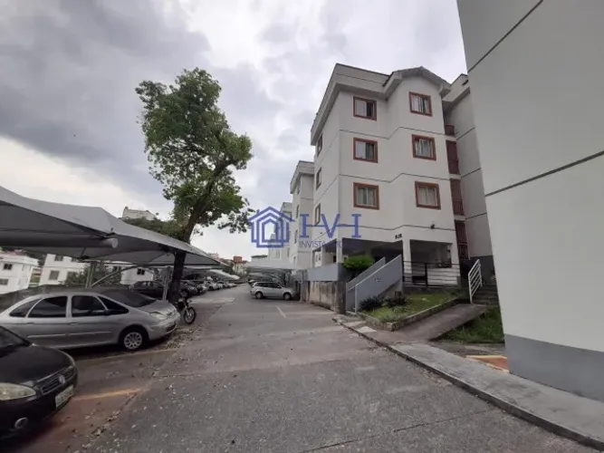 Apartamento no Rio branco com três quartos