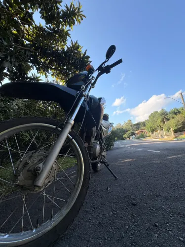 Moto Honda NXR 150 