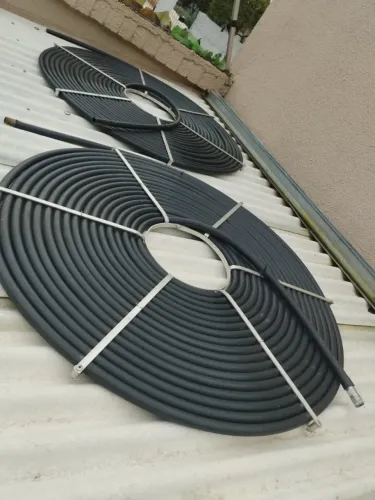 Placa solar para aquecimento de piscinas