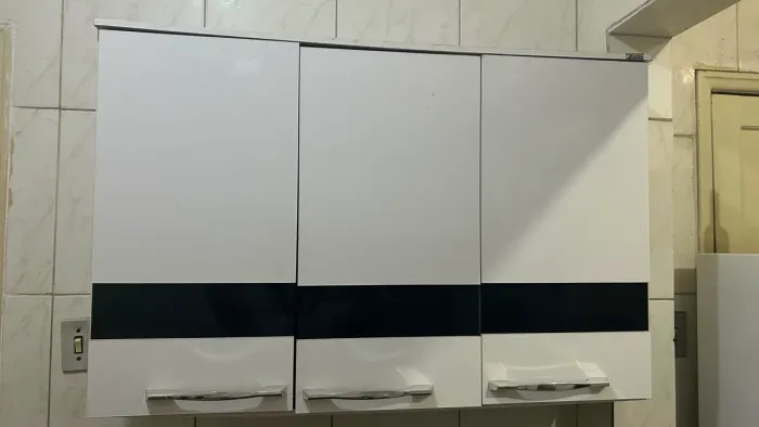 Armário de cozinha suspenso 3 portas