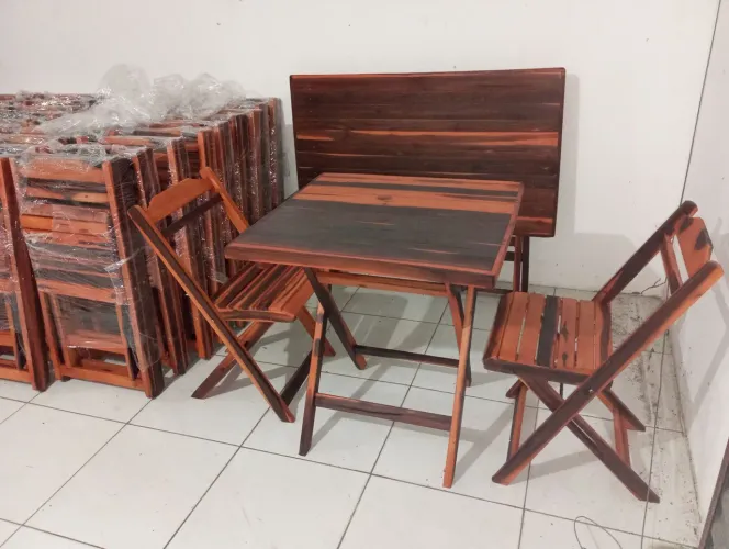 Mesa e cadeira dobrável de madeira para bar e restaurante