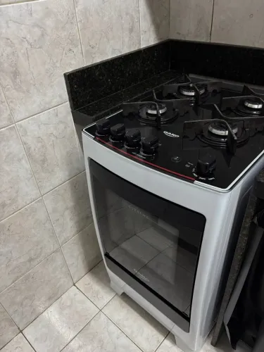 Fogão 4 bocas com tampo de vidro