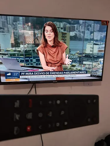 uma tv 32 semp