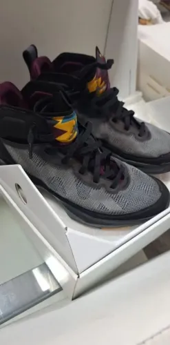 Air jordan 37 bordeaux zerado! Tamanho 42