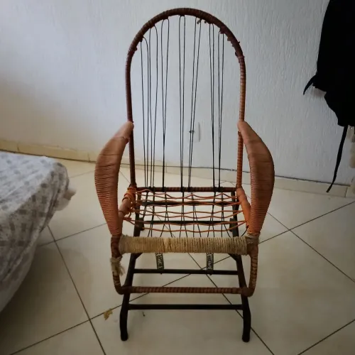 Cadeira de balanço de ferro