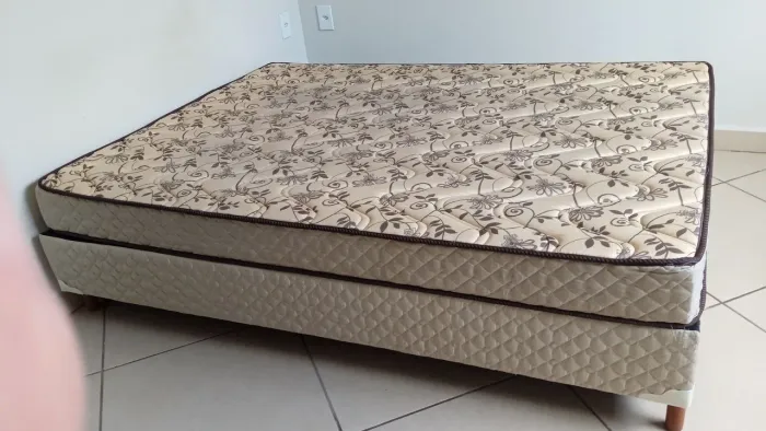Cama box casal
